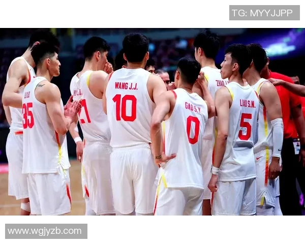 中国男篮与黎巴嫩激战回顾12月8日精彩比赛录像分析与亮点总结